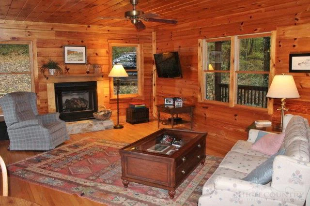 Image number 8 for the current listing