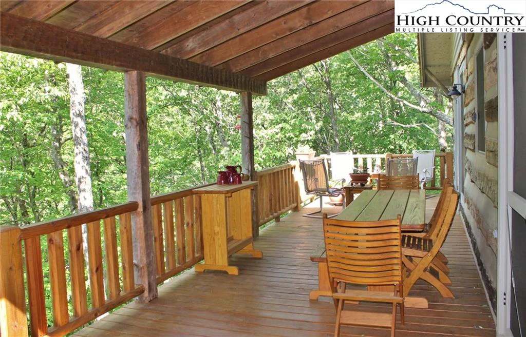 Image number 21 for the current listing
