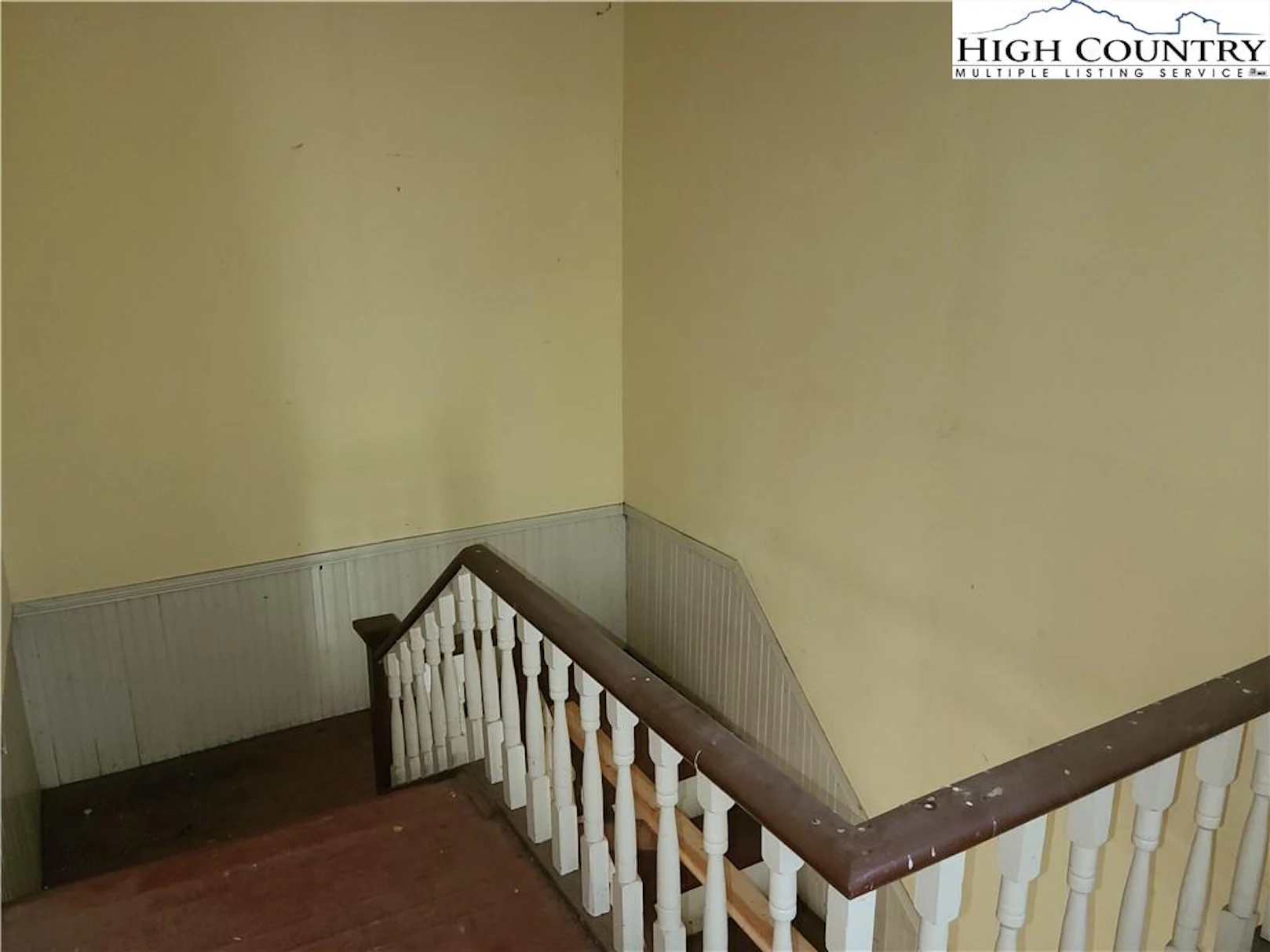 Image number 10 for the current listing
