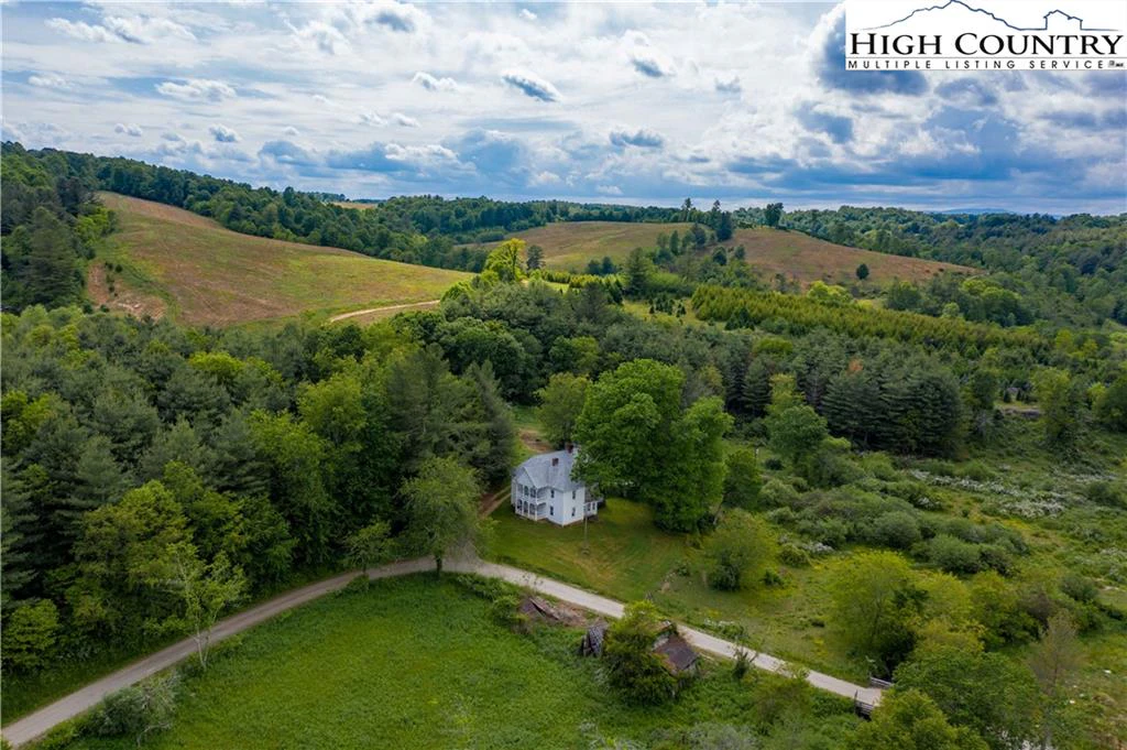 Image number 16 for the current listing