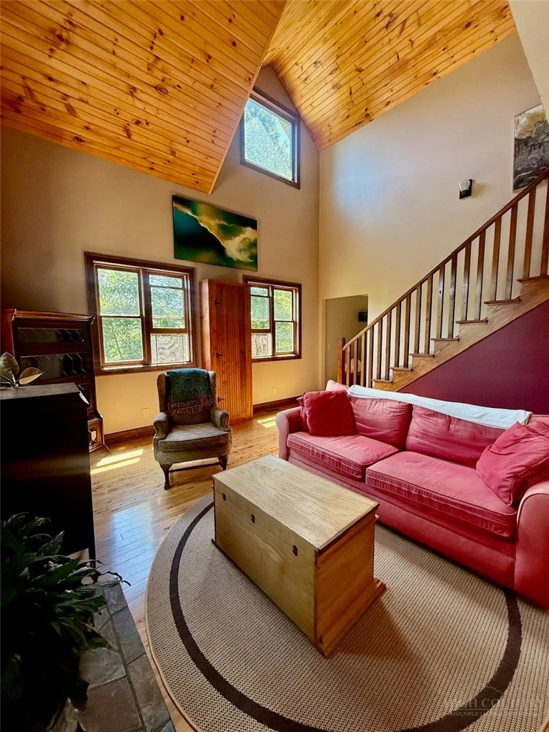 Image number 7 for the current listing