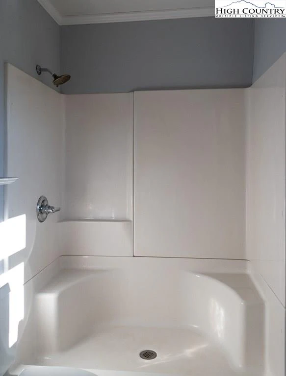 Image number 6 for the current listing
