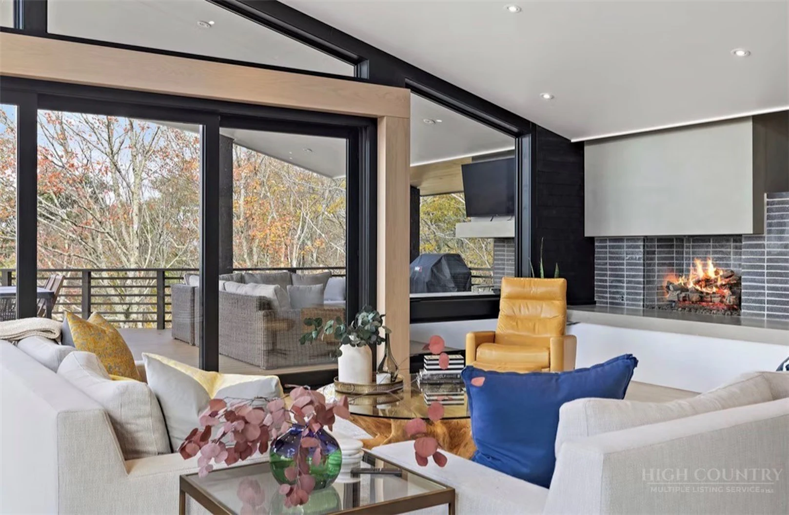 Image number 10 for the current listing