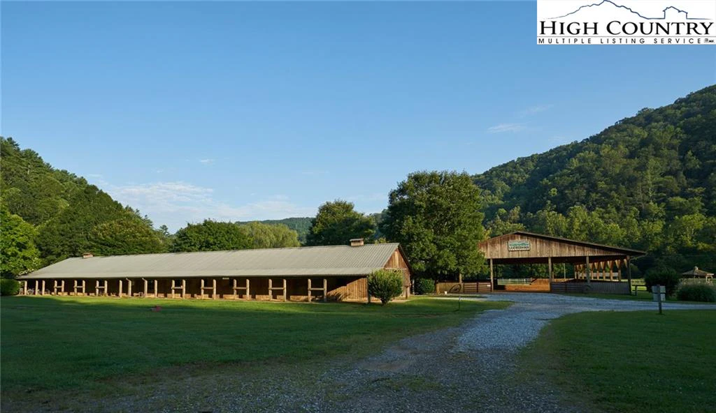 Image number 18 for the current listing