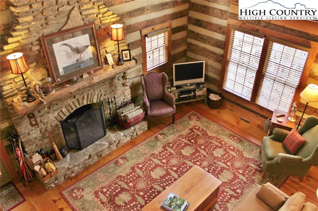 Image number 5 for the current listing