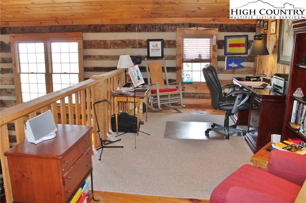 Image number 6 for the current listing
