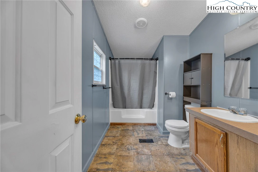 Image number 7 for the current listing