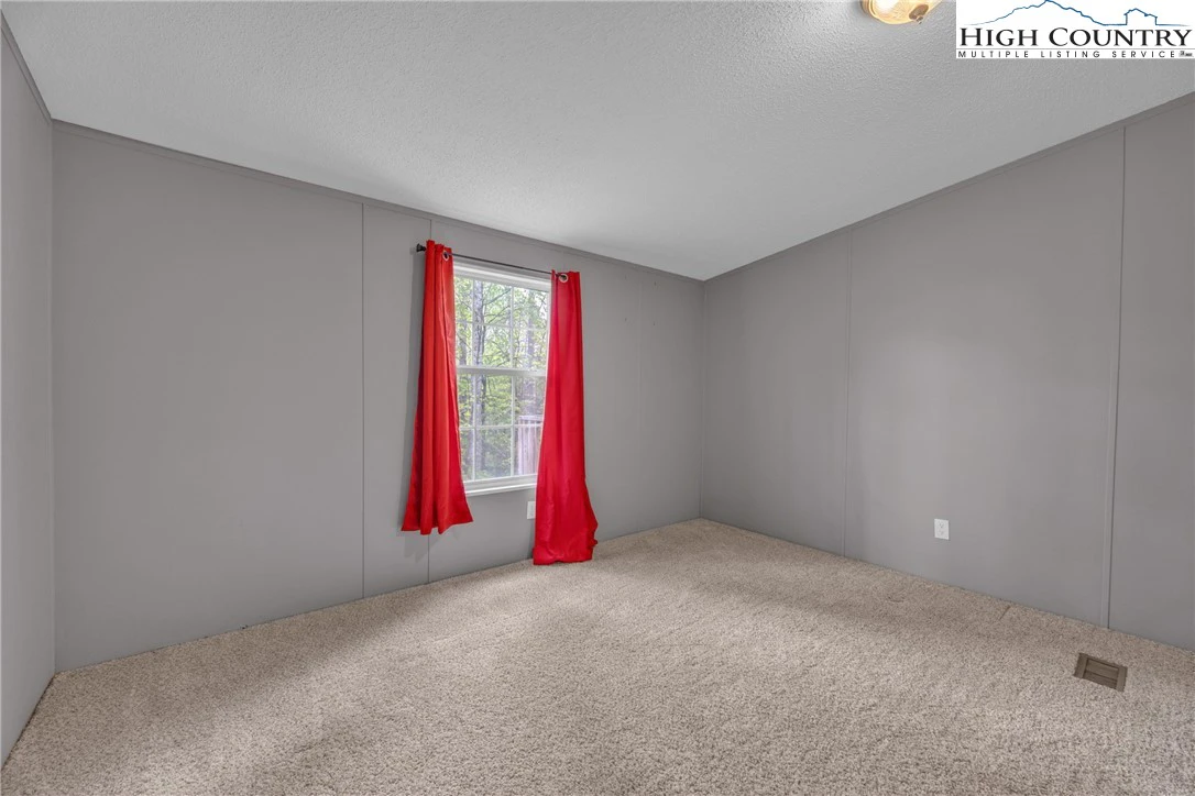 Image number 10 for the current listing