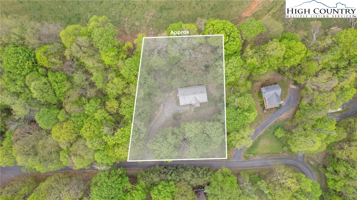 Image number 16 for the current listing