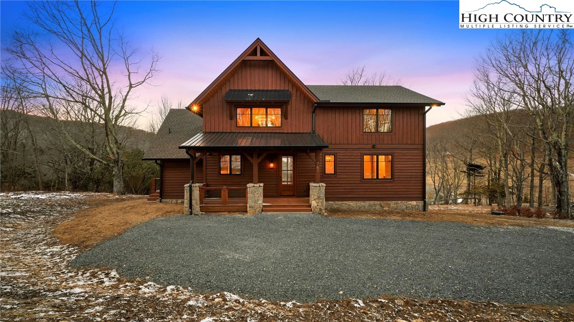 Image number 27 for the current listing