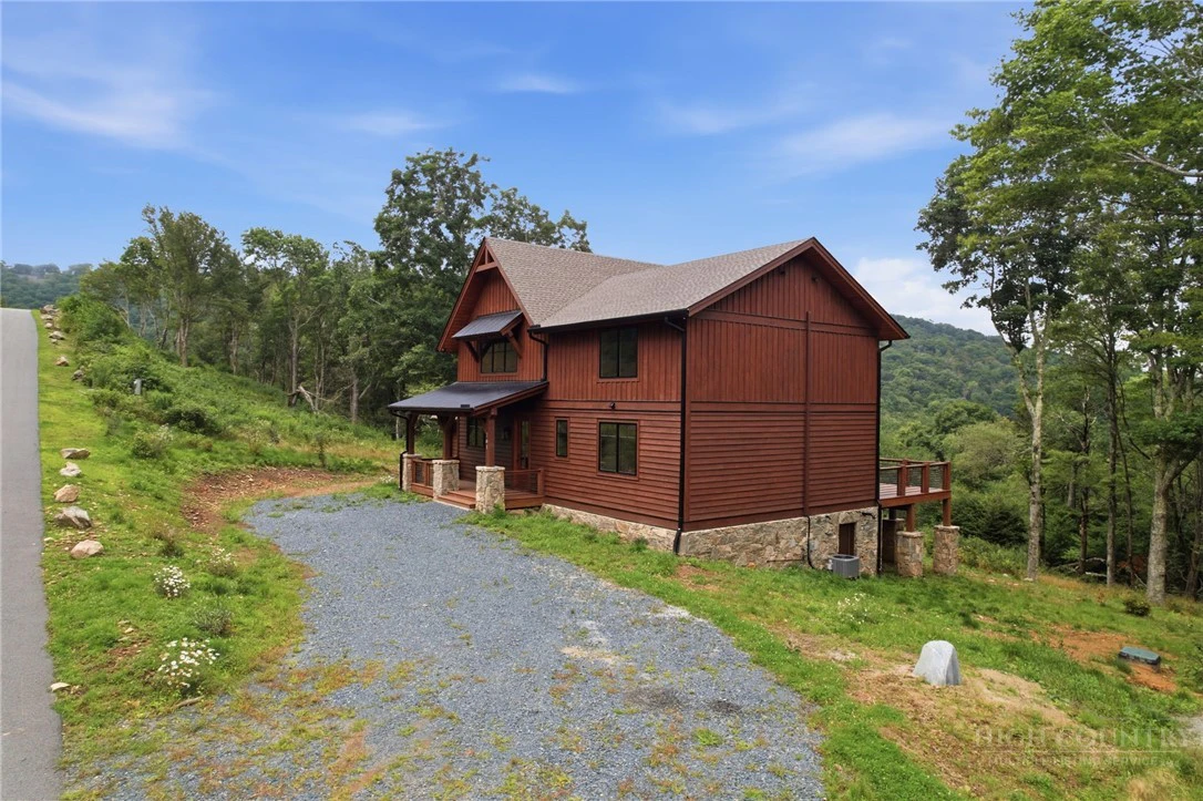 Image number 4 for the current listing