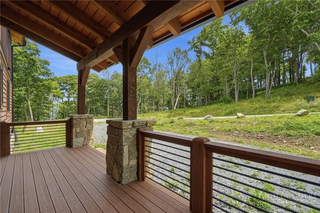 Image number 9 for the current listing