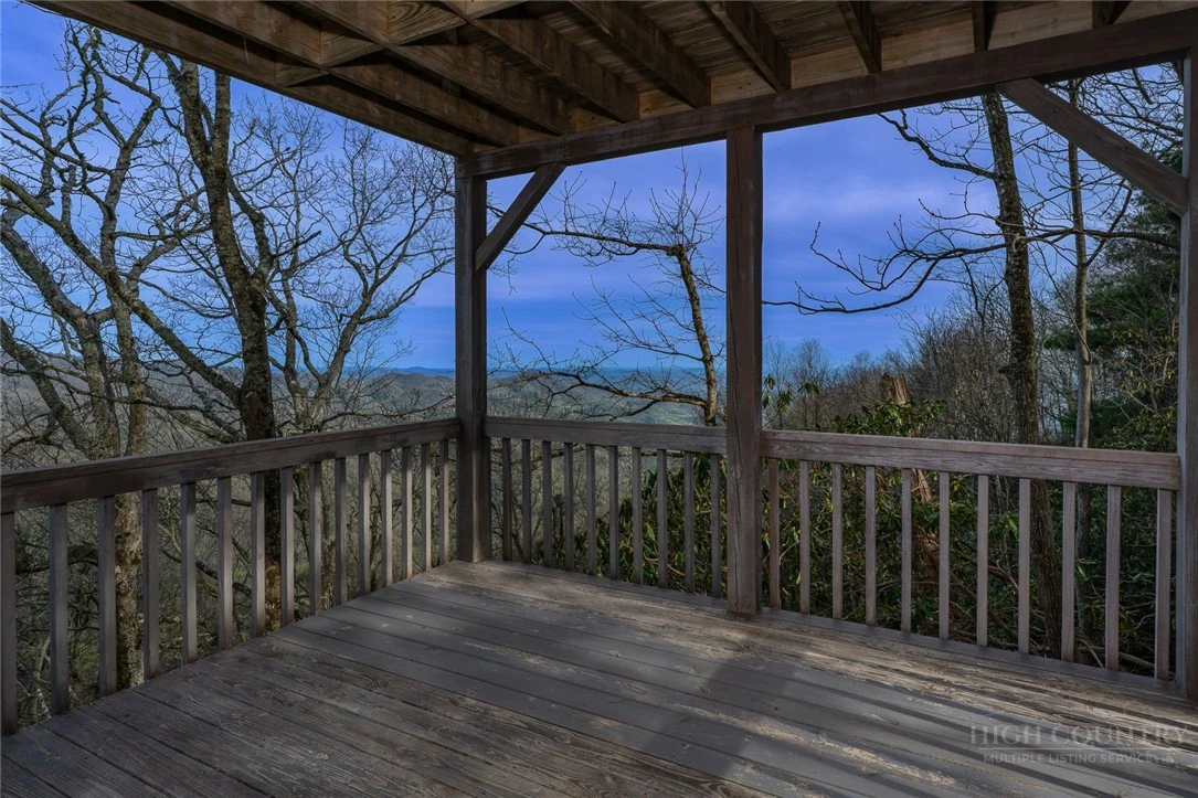 Image number 12 for the current listing