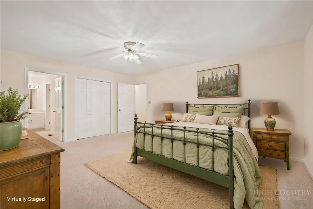 Image number 14 for the current listing