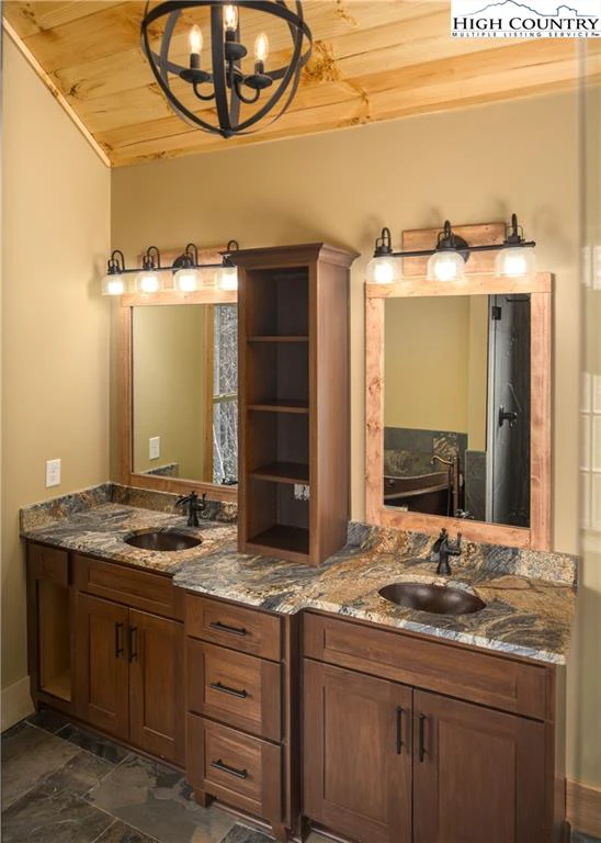 Image number 9 for the current listing