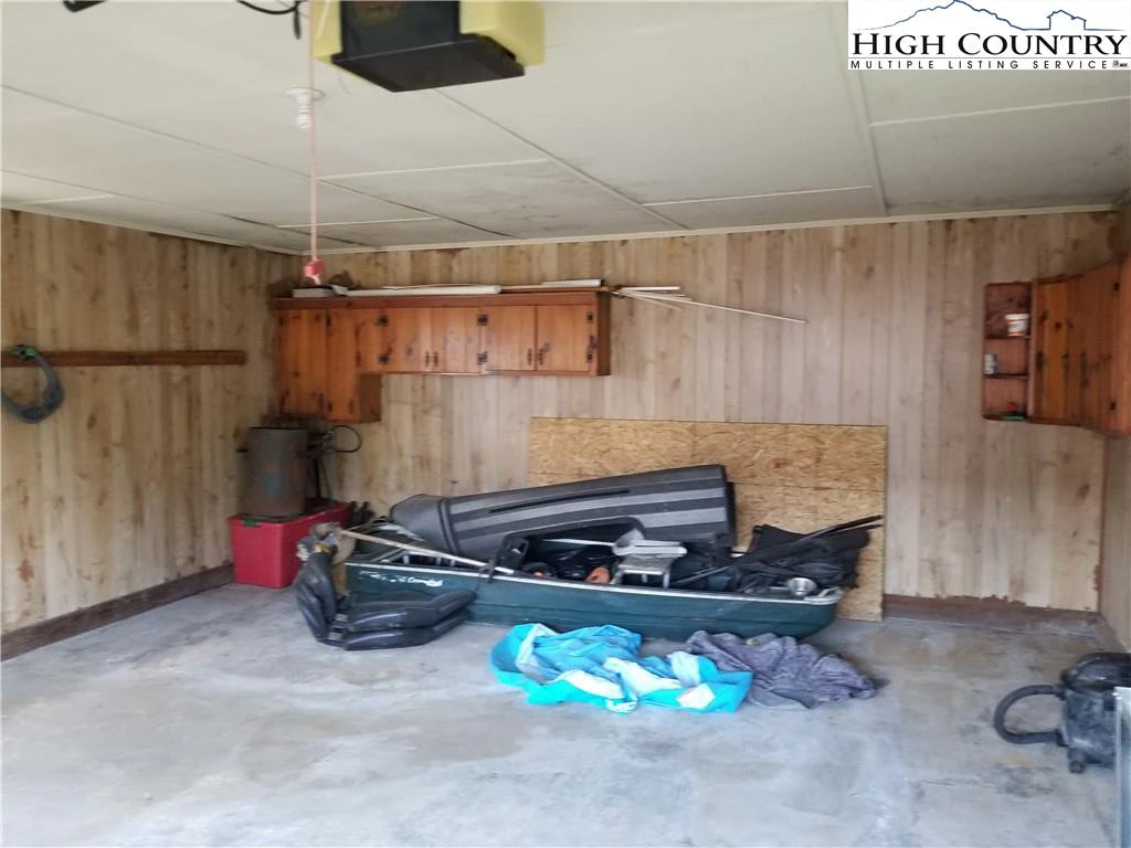 Image number 7 for the current listing