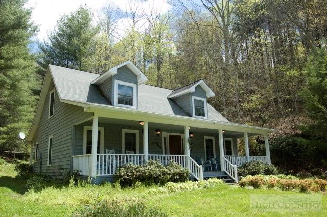 Image number 1 for the current listing
