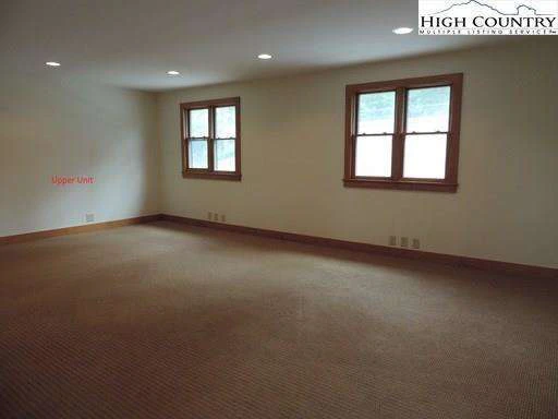 Image number 12 for the current listing