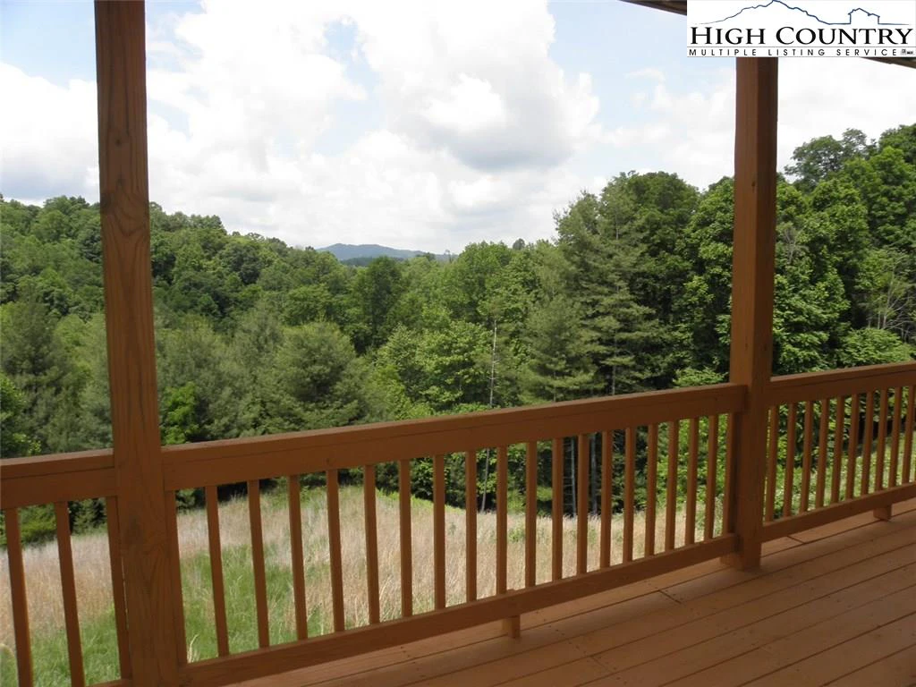 Image number 12 for the current listing
