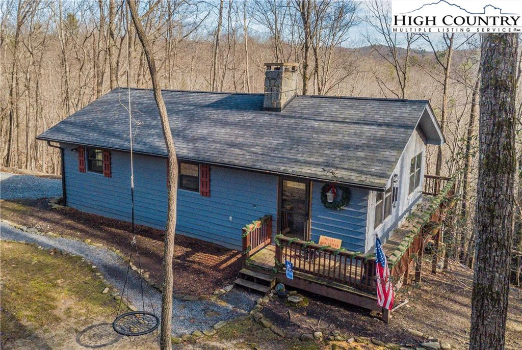 Image number 1 for the current listing