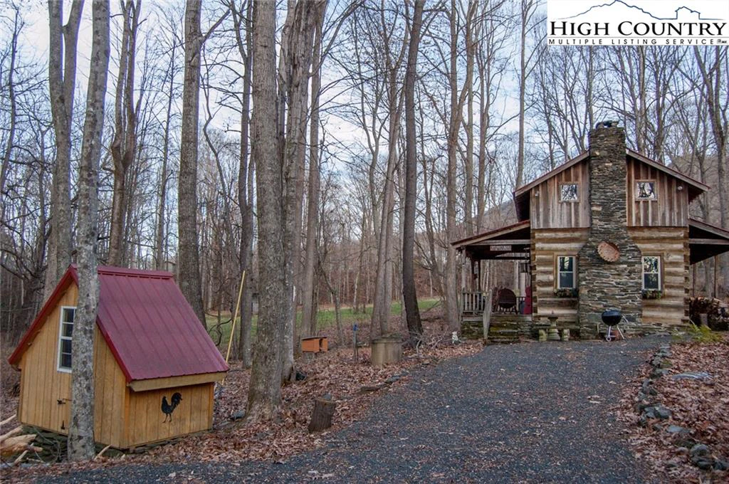 Image number 3 for the current listing