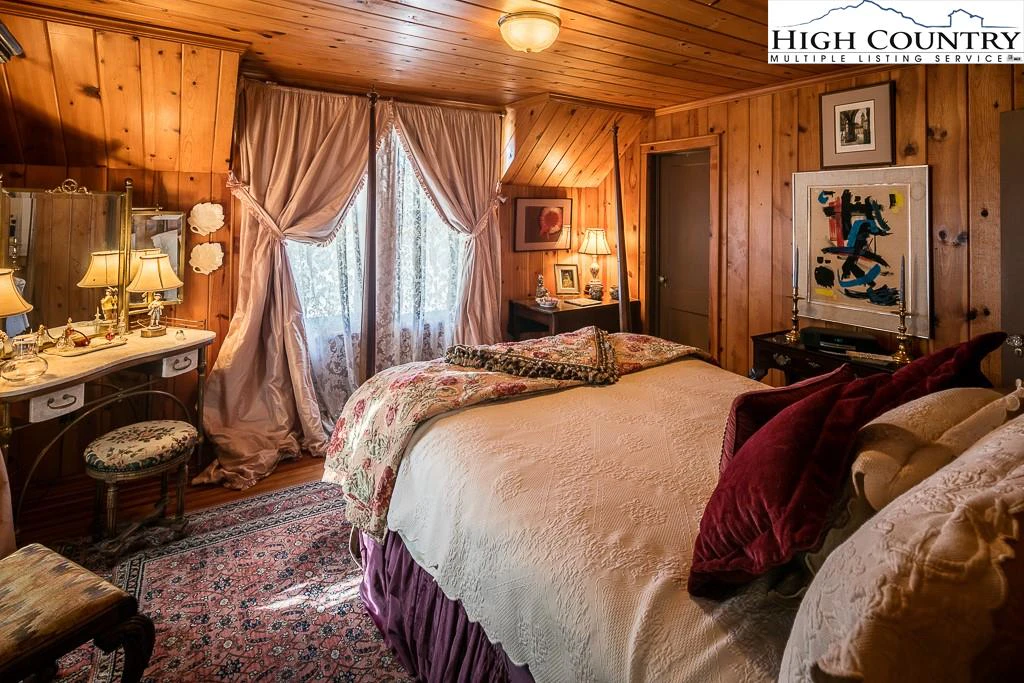 Image number 6 for the current listing