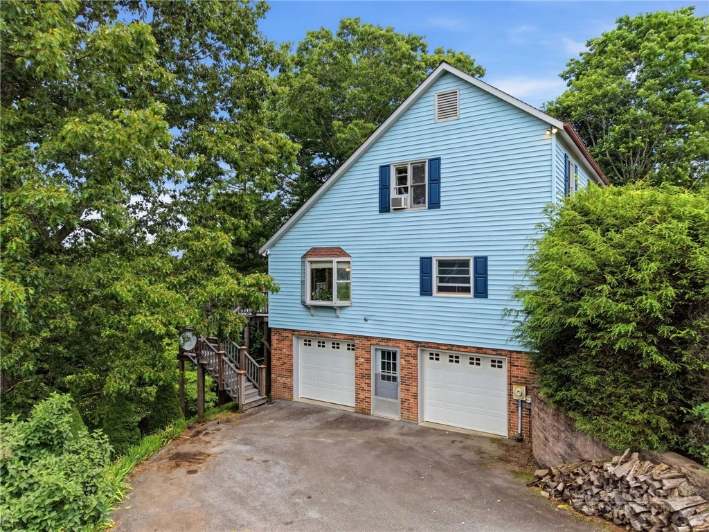 Image number 5 for the current listing