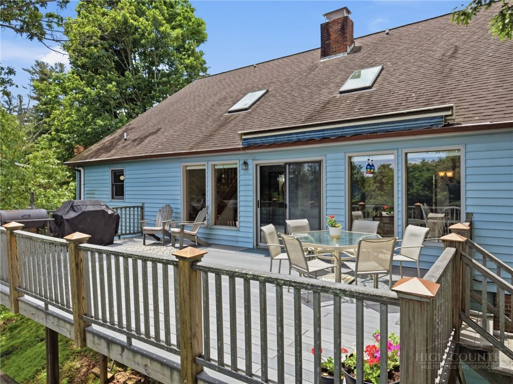 Image number 7 for the current listing
