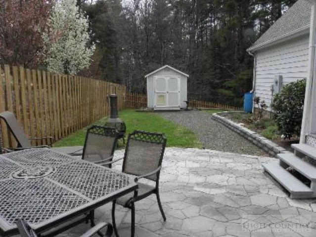 Image number 16 for the current listing
