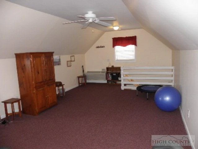 Image number 12 for the current listing