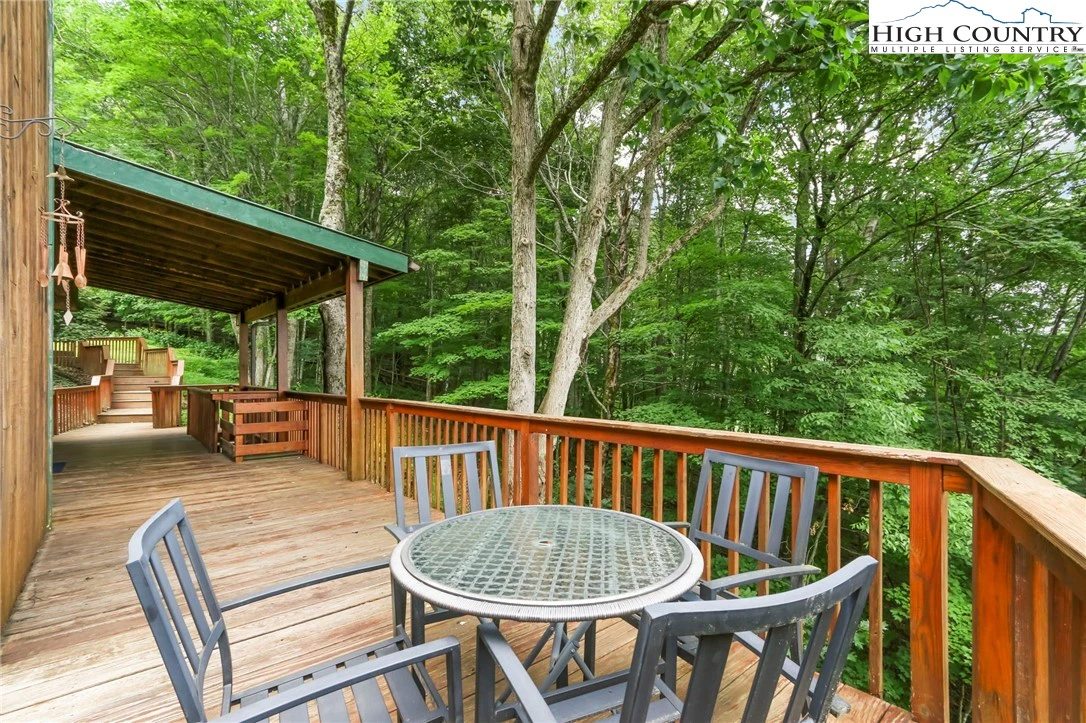 Image number 2 for the current listing