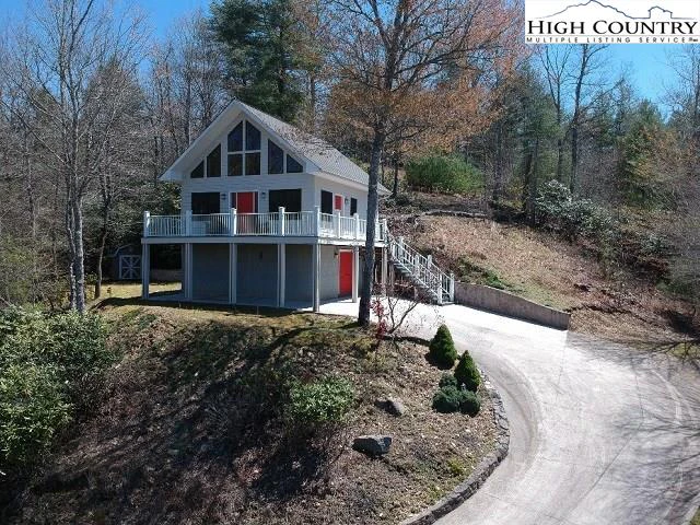 Image number 1 for the current listing