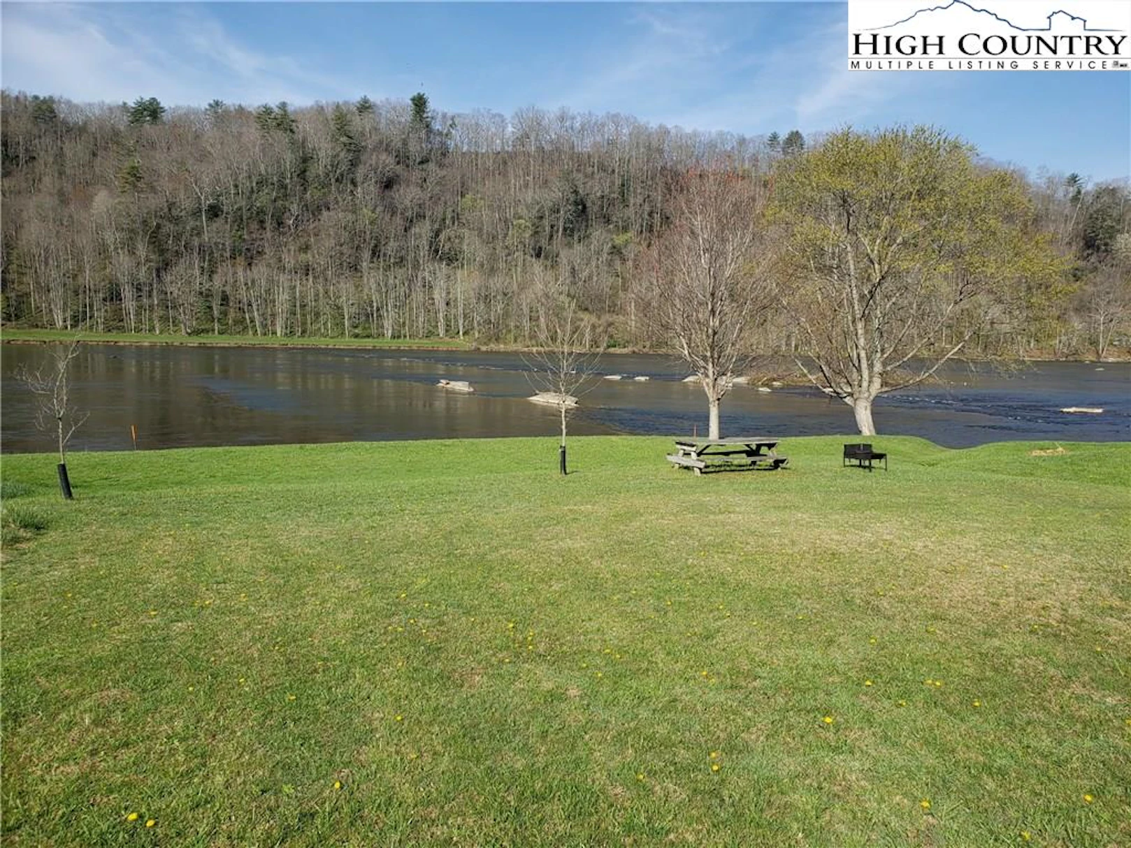 Image number 22 for the current listing