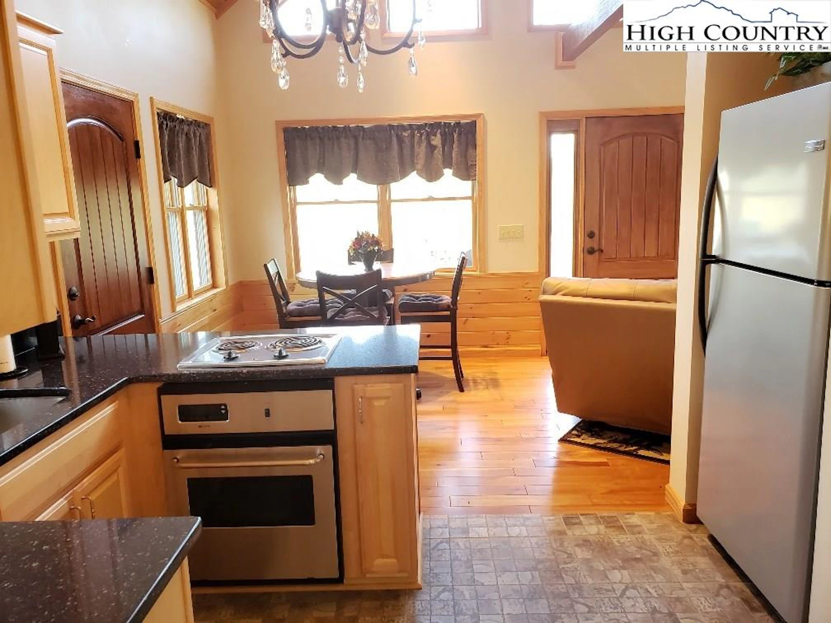 Image number 16 for the current listing