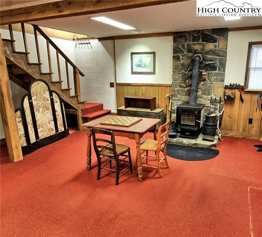 Image number 7 for the current listing
