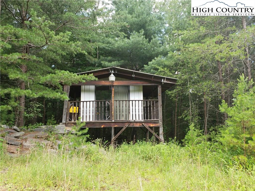 Image number 8 for the current listing