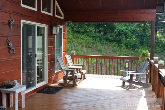 Image number 12 for the current listing
