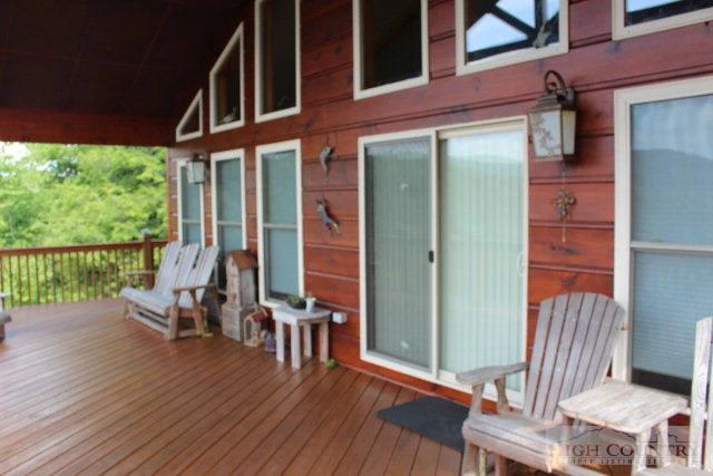 Image number 11 for the current listing