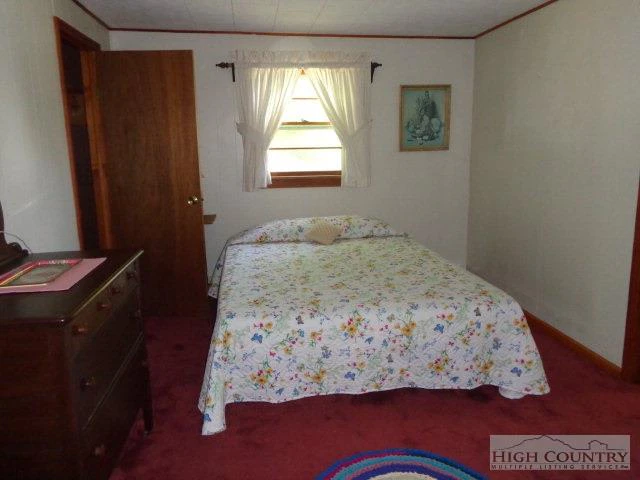 Image number 5 for the current listing