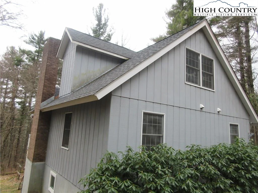 Image number 4 for the current listing