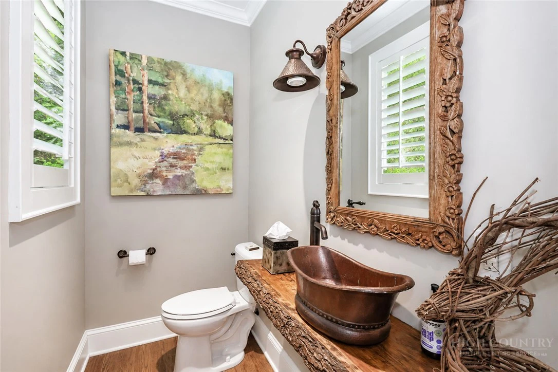 Image number 20 for the current listing