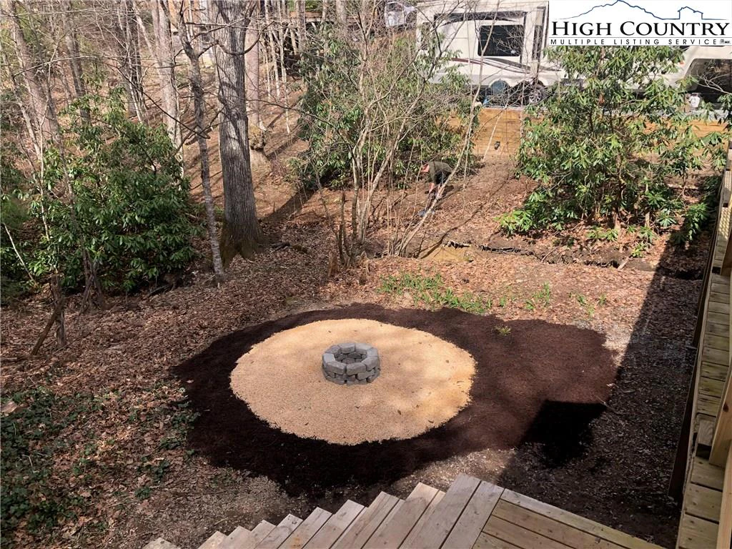 Image number 3 for the current listing