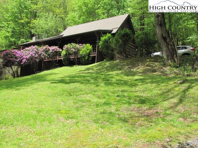Image number 1 for the current listing