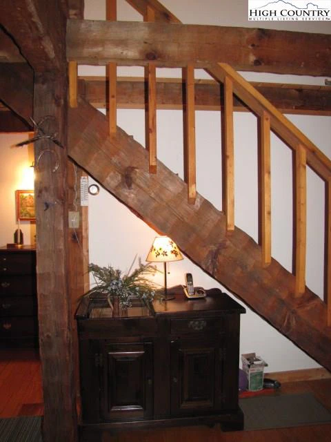 Image number 11 for the current listing