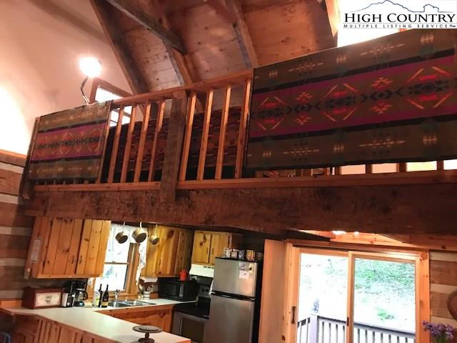 Image number 12 for the current listing