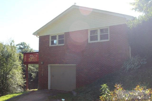 Image number 3 for the current listing