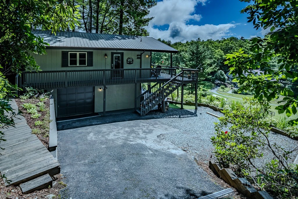 Image number 4 for the current listing