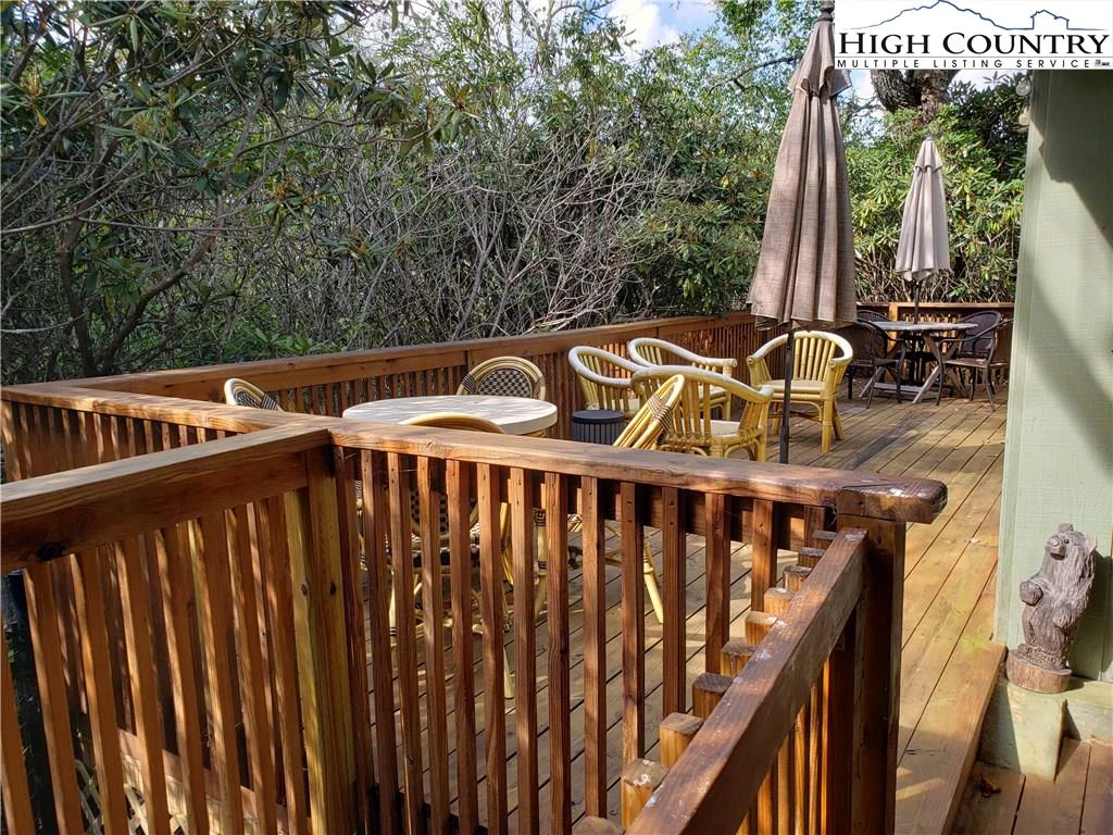 Image number 10 for the current listing