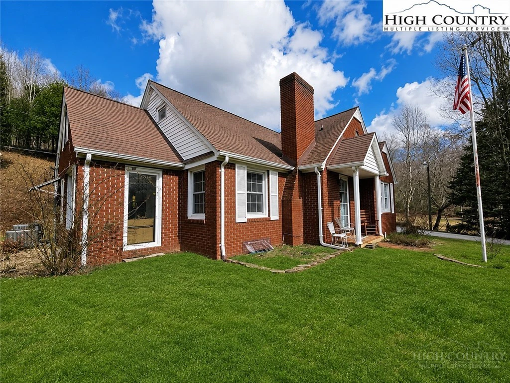 Image number 1 for the current listing