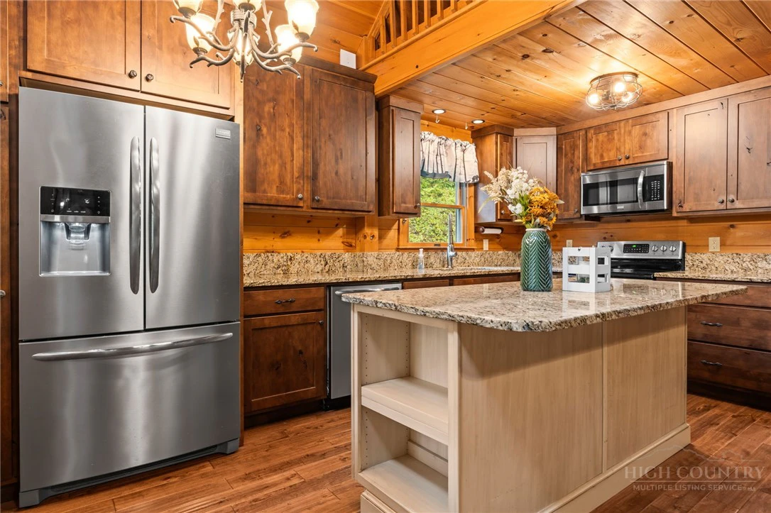 Image number 6 for the current listing
